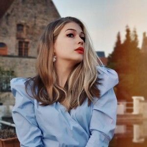 Meet your Posher, Grace chen